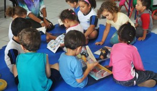 Projeto incentiva hábito da leitura para crianças