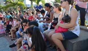 “Hora do Mamaço” reuniu centenas de mães no último sábado
