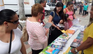 Projeto Caravana da Leitura chega a Peruíbe com livros a preços populares