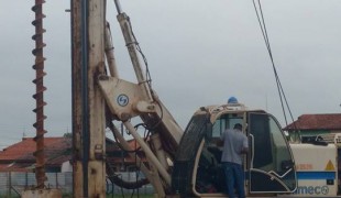 Equipamento para obras do novo hospital chega em Peruíbe