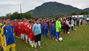 Com incentivos da prefeitura, Campeonato Municipal de Futebol de Base é retomado na Cidade