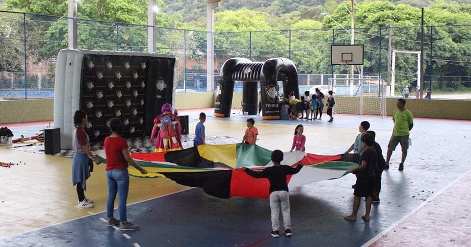 Quadra do Guaraú recebe Cia. de Artes Tribus