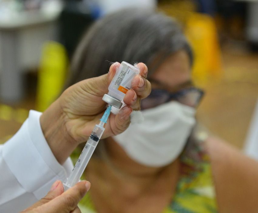 PERUÍBE ATINGE 62,9% DA POPULAÇÃO VACINADA CONTRA COVID-19