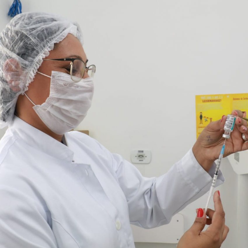 PERUÍBE ALCANÇA A MARCA DE 100 MIL DOSES APLICADAS DE VACINAÇÃO CONTRA COVID-19