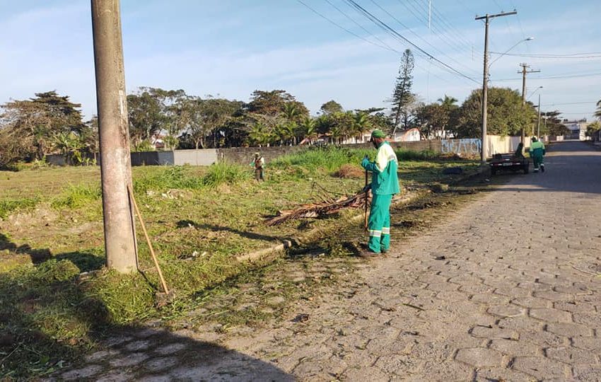 SERVIÇO DE ZELADORIA SEGUE PELA CIDADE