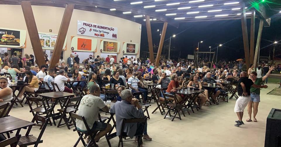 DIVERSAS APRESENTAÇÕES AGITAM PRAÇA FLÓRIDA NA RETOMADA DAS ATIVIDADES