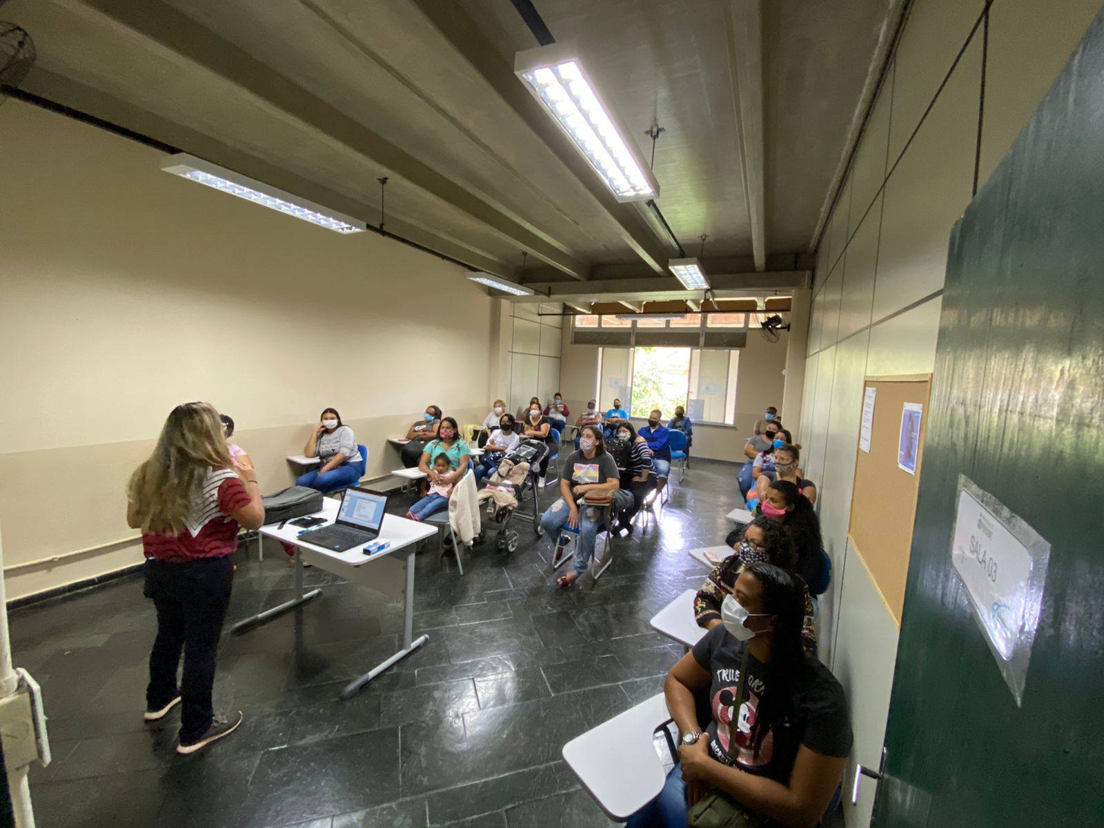 PARTICIPANTES DO PROGRAMA MAIS OPORTUNIDADES RECEBEM CURSO DE ECONOMIA SOLIDÁRIA