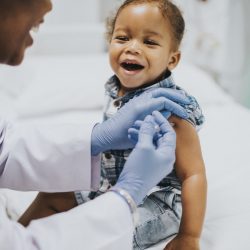 CAMPANHAS CONTRA POLIOMIELITE E MULTIVACINAÇÃO COMEÇAM NA CIDADE