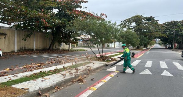 PREFEITURA REALIZA SERVIÇOS DE ZELADORIA NA CIDADE