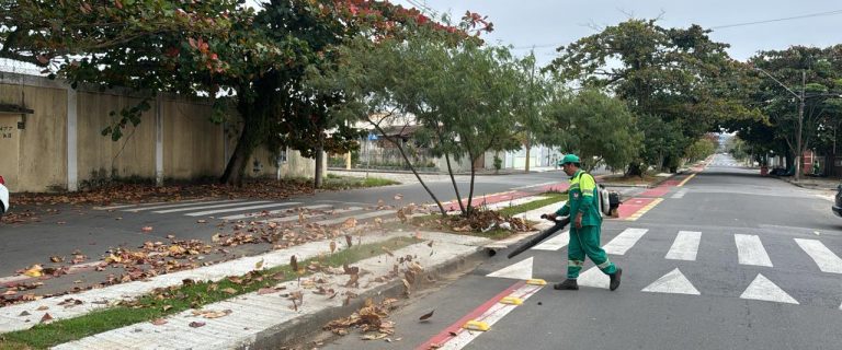 PREFEITURA REALIZA SERVIÇOS DE ZELADORIA NA CIDADE