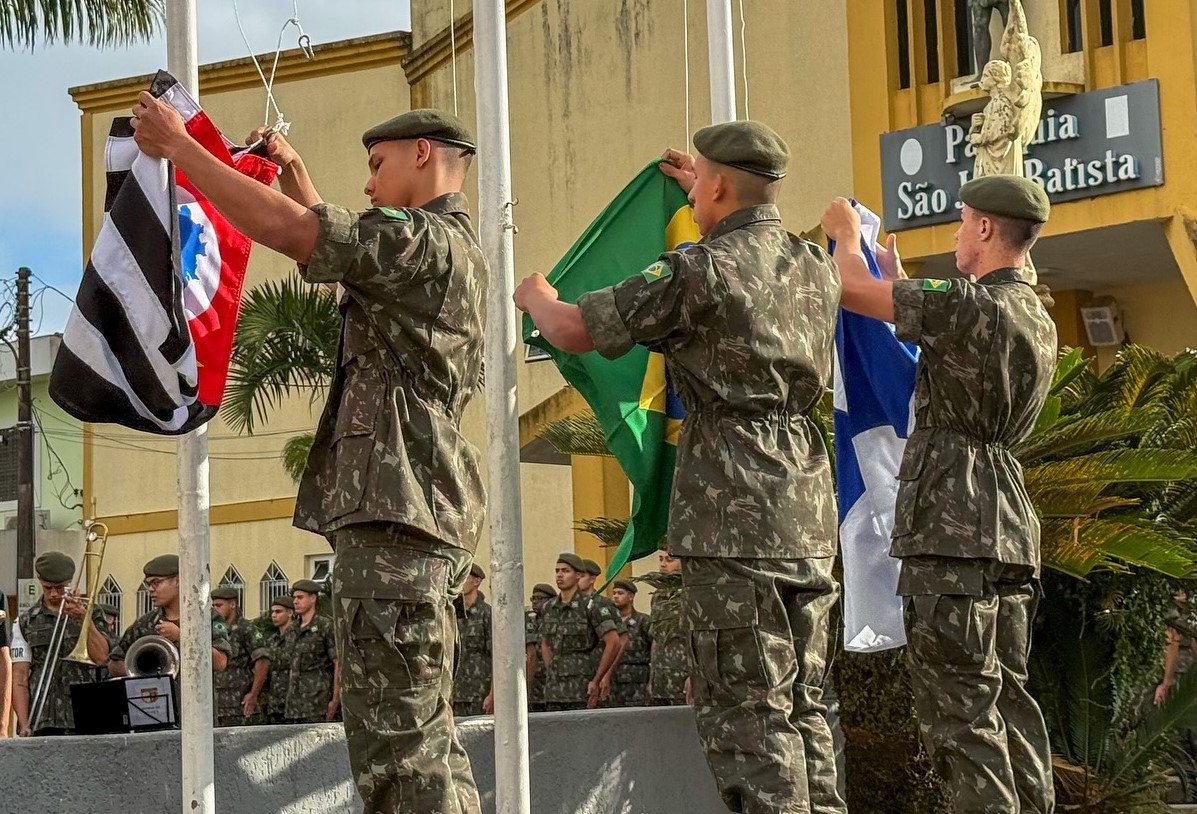 PERUÍBE ABRE OFICIALMENTE SEMANA DA PÁTRIA