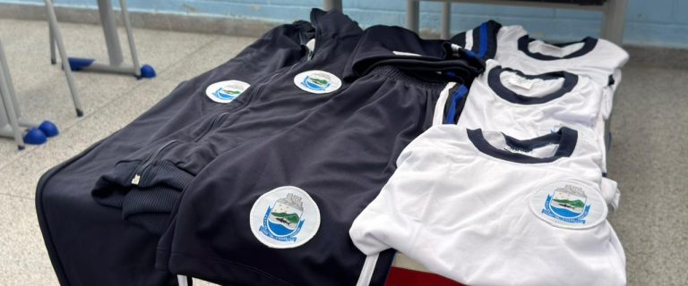 ANO LETIVO COMEÇA COM MARCO HISTÓRICO EM PERUÍBE